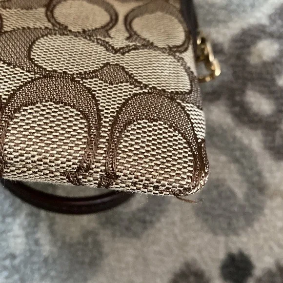 Coach Wristlet - Picture 7 of 9